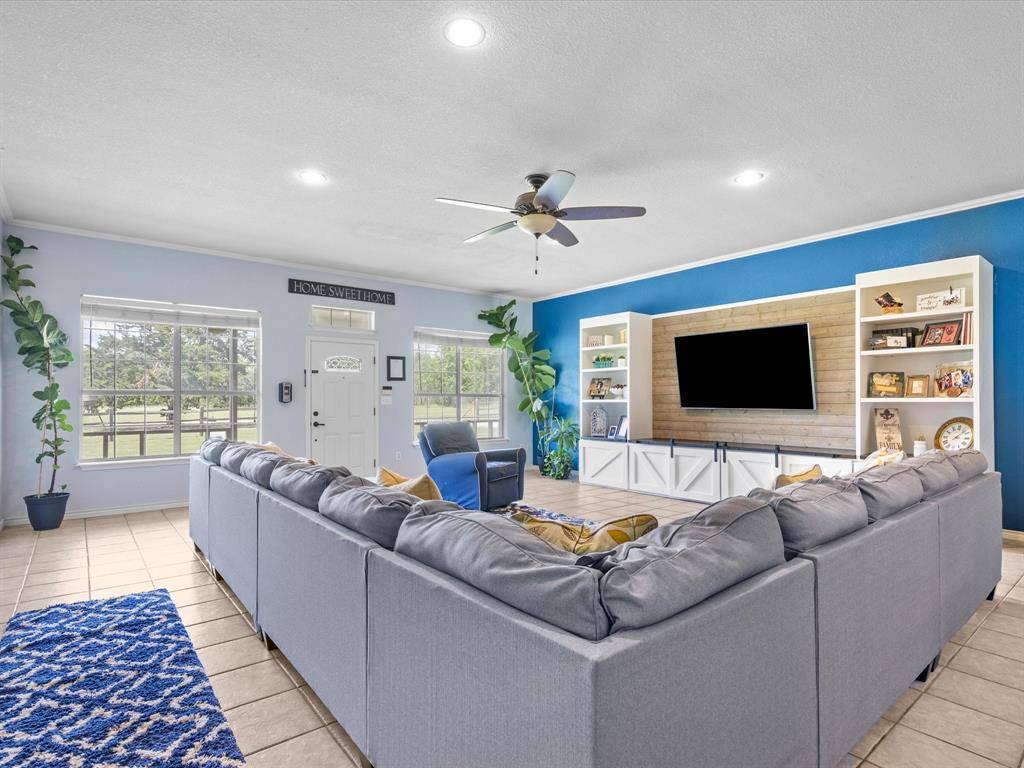 205 PR 2194, Decatur, TX 76234