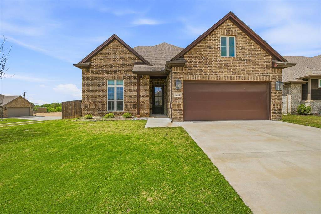 1316 Parkers Draw Avenue, Weatherford, TX 76086