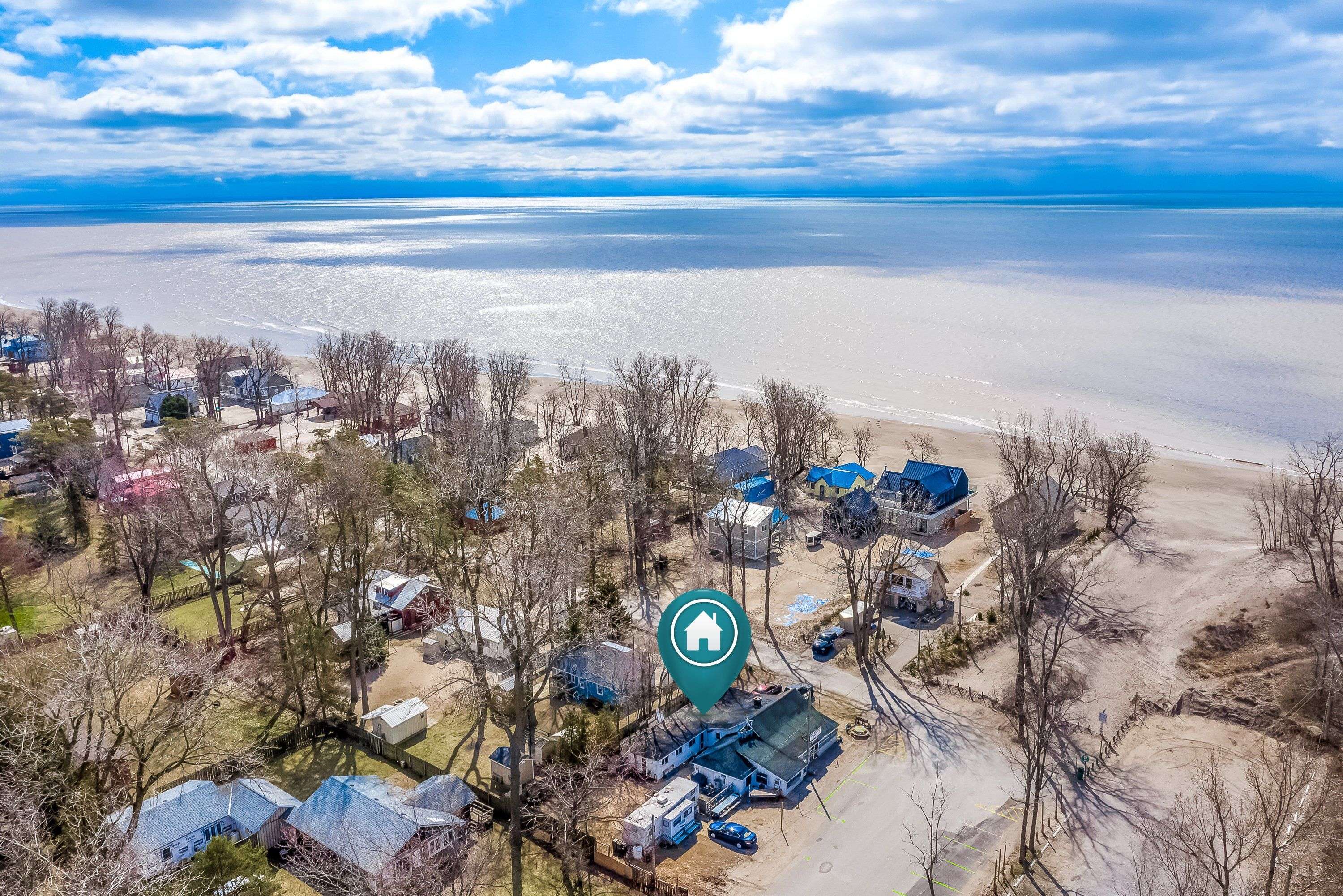 2 Beach AVE, Norfolk, ON N0E 1M0