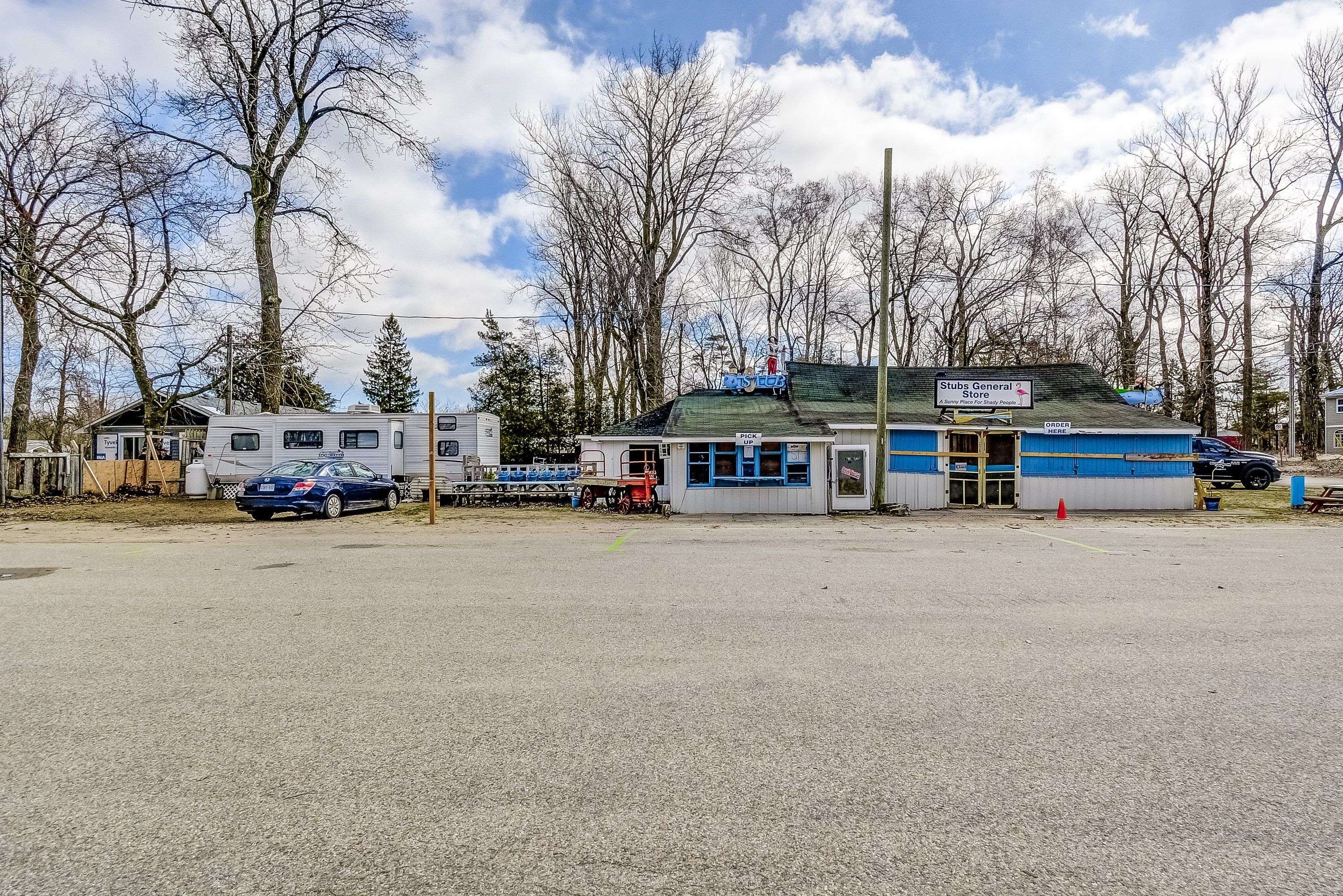 2 Beach AVE, Norfolk, ON N0E 1M0