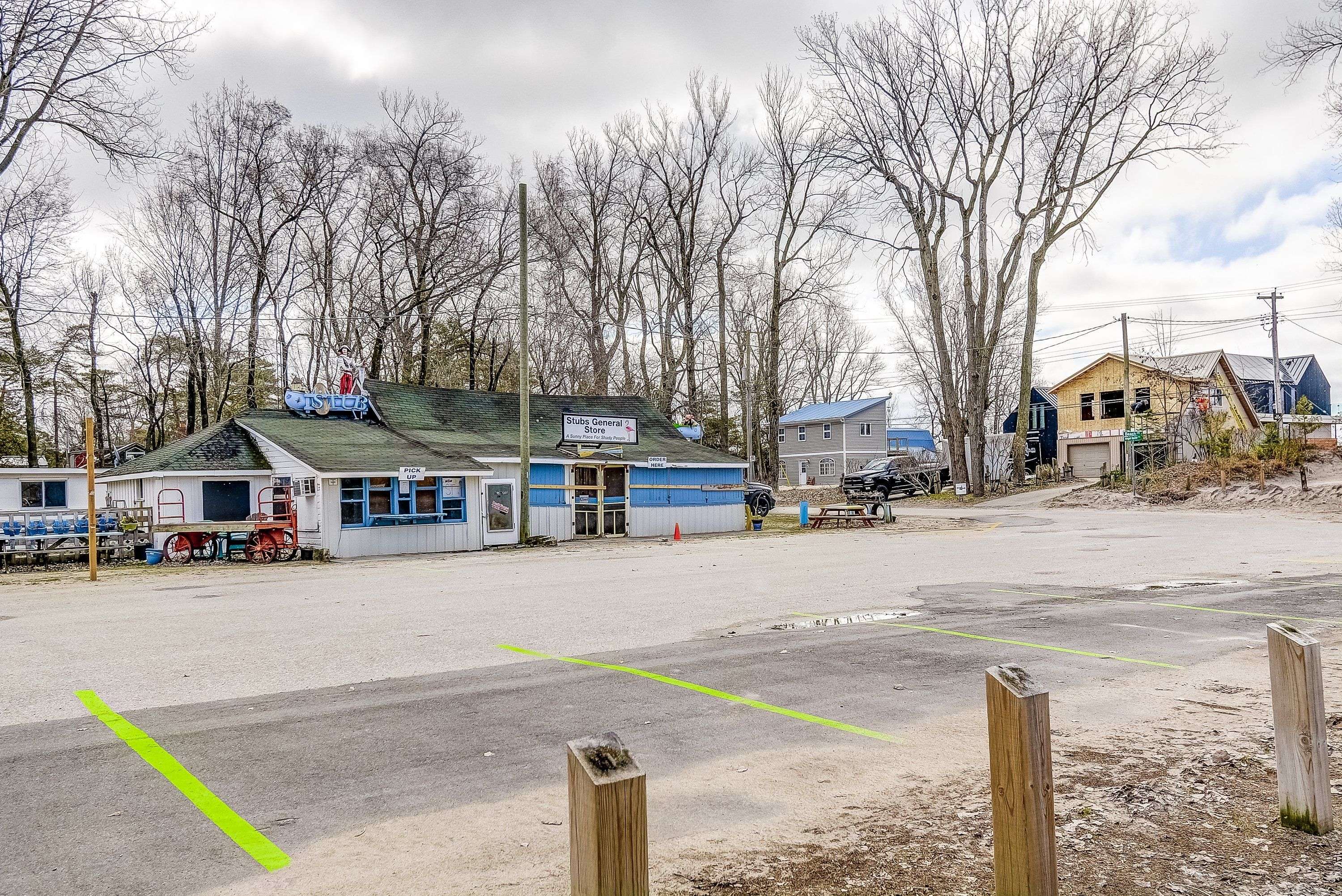 2 Beach AVE, Norfolk, ON N0E 1M0