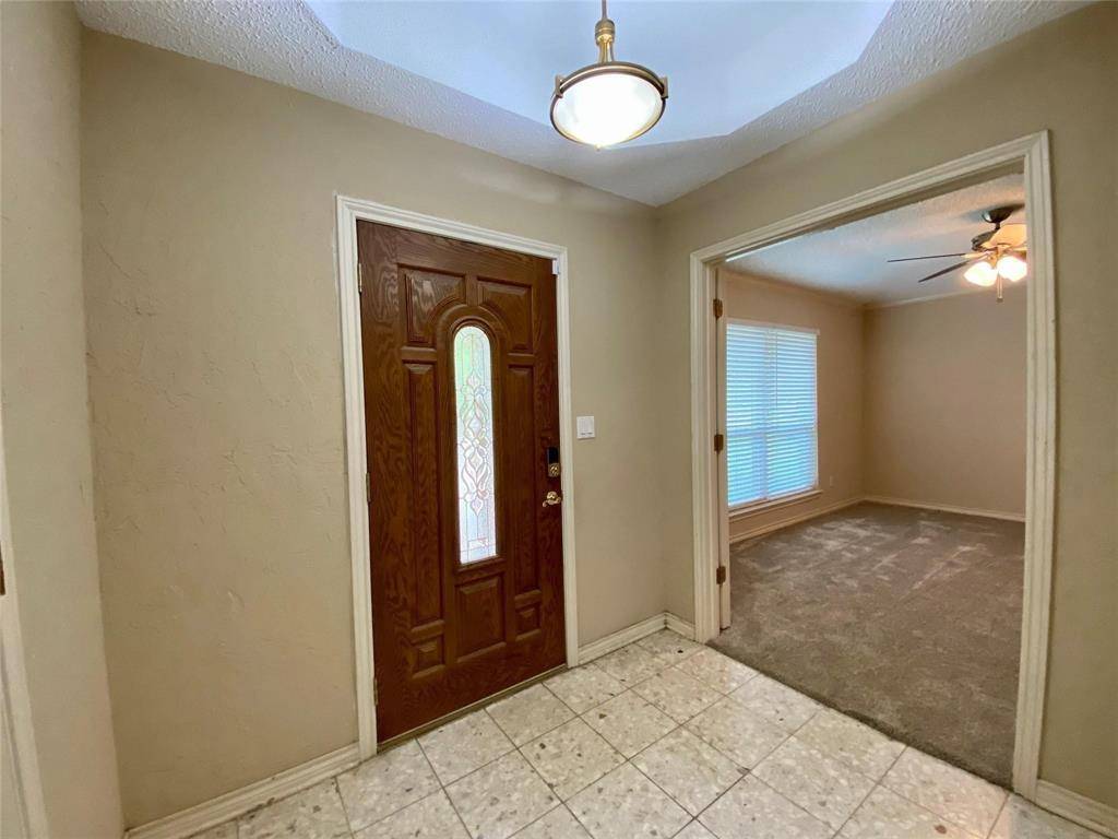 909 Hillsdale Drive, Richardson, TX 75081