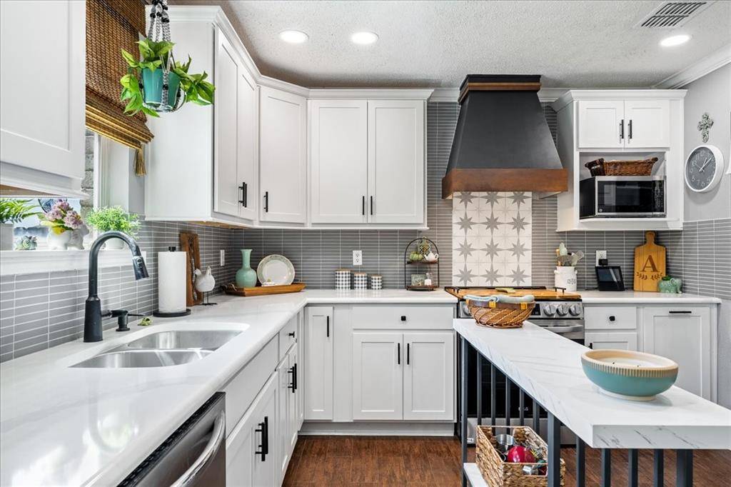 3226 Clydesdale Drive, Denton, TX 76210