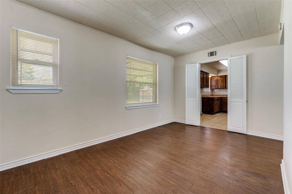 11525 Strand Street, Dallas, TX 75218