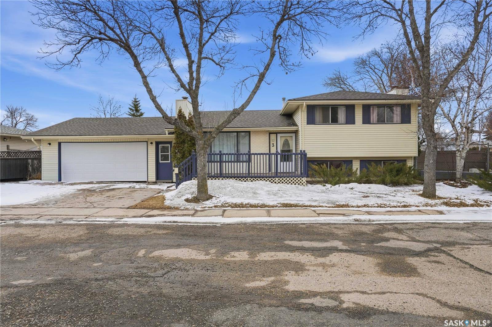 3 CARSON ROAD, Regina, SK S4R 6J9