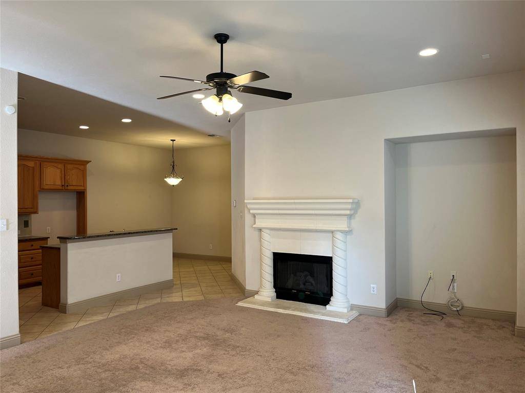 817 La Cima, Irving, TX 75039