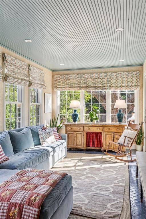 1022 N Montclair Avenue, Dallas, TX 75208