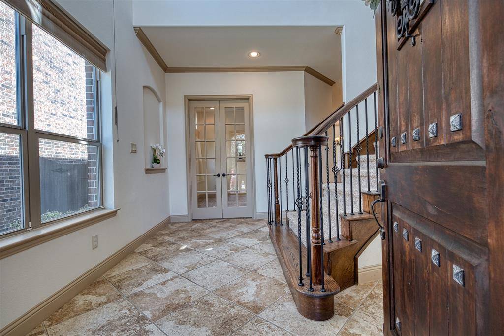 9104 Blue Water Drive, Plano, TX 75025