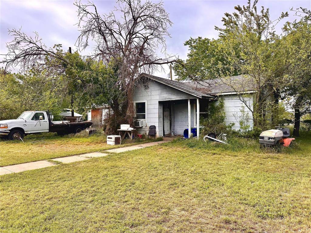 1101 Privado Street, Graham, TX 76450