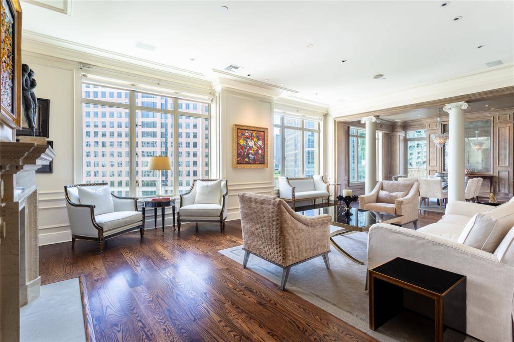 2525 N PEARL Street #903, Dallas, TX 75201