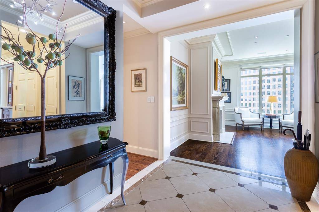 2525 N PEARL Street #903, Dallas, TX 75201