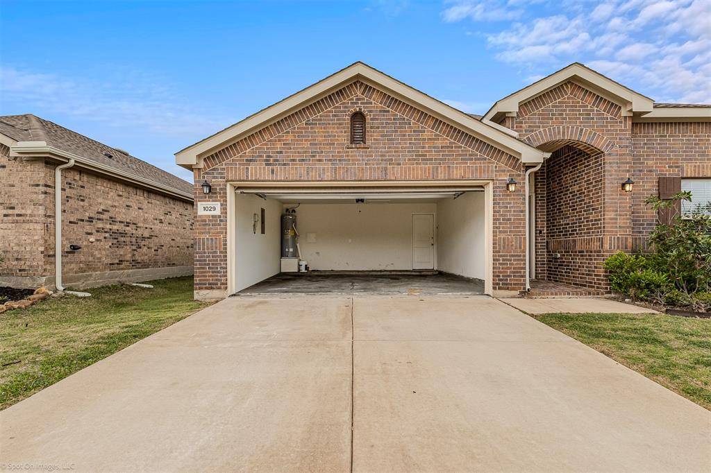 1029 N Churchill Drive, Fate, TX 75189