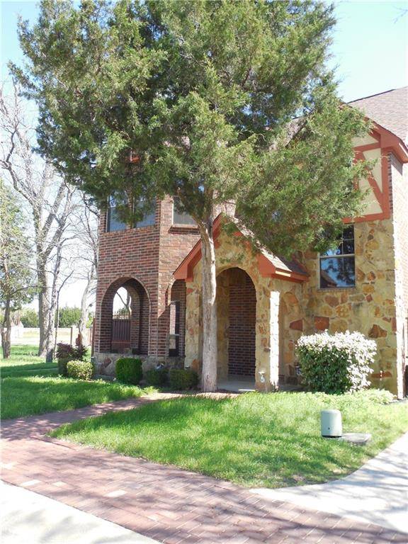 504 Phillip Drive, Cedar Hill, TX 75104