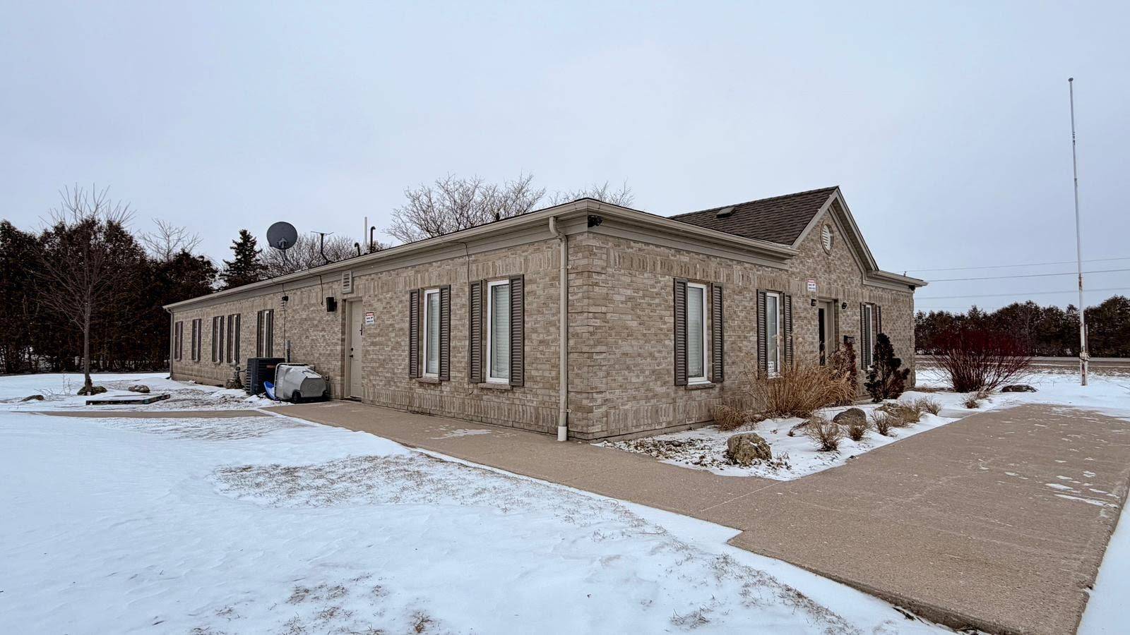 5615 McGillivray DR N, Lucan Biddulph, ON N0M 2J0