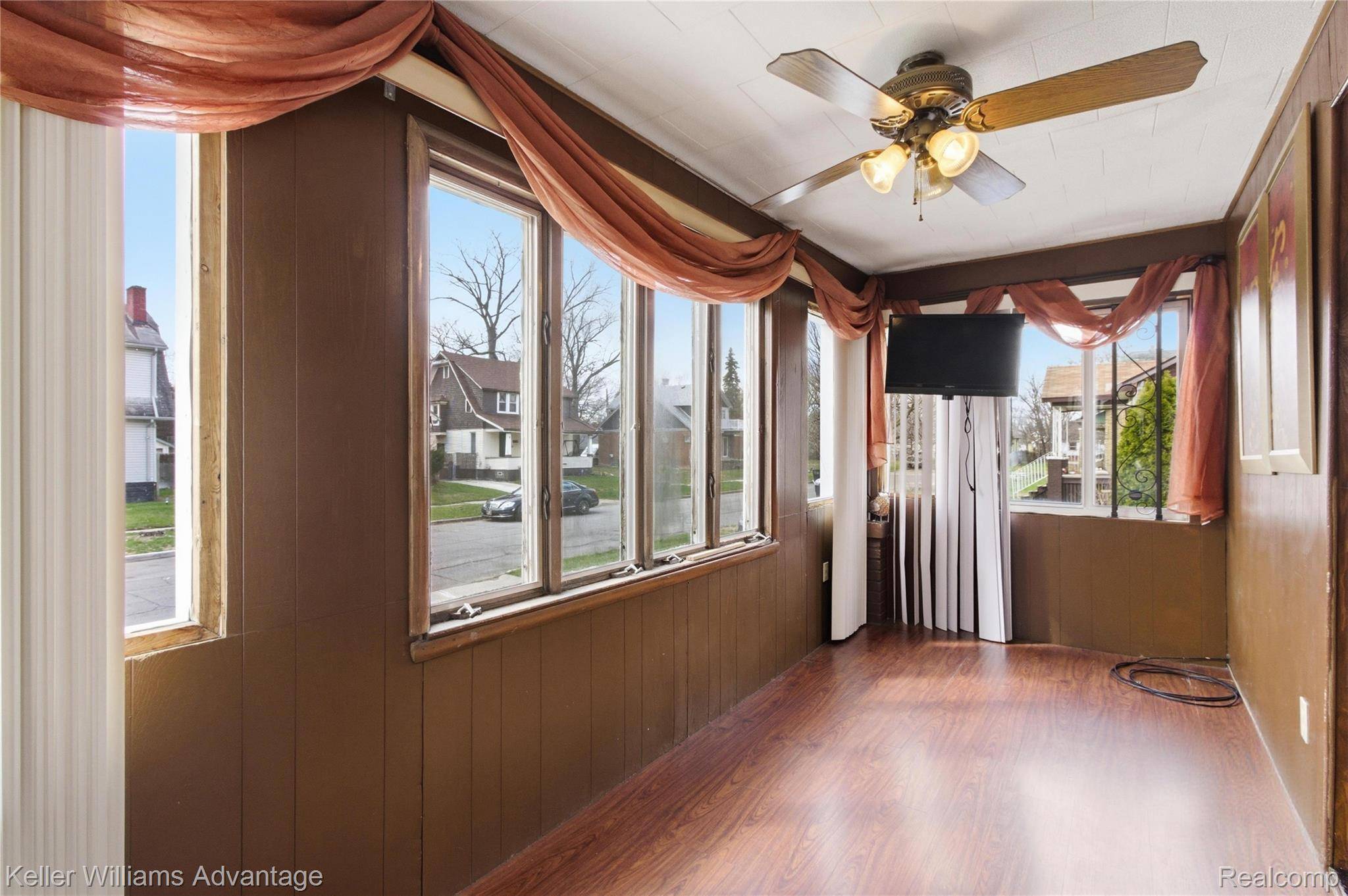 10388 Cedarlawn ST, Detroit, MI 48204