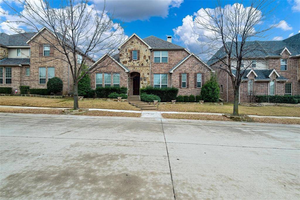 2016 Magic Mantle Drive, Lewisville, TX 75056