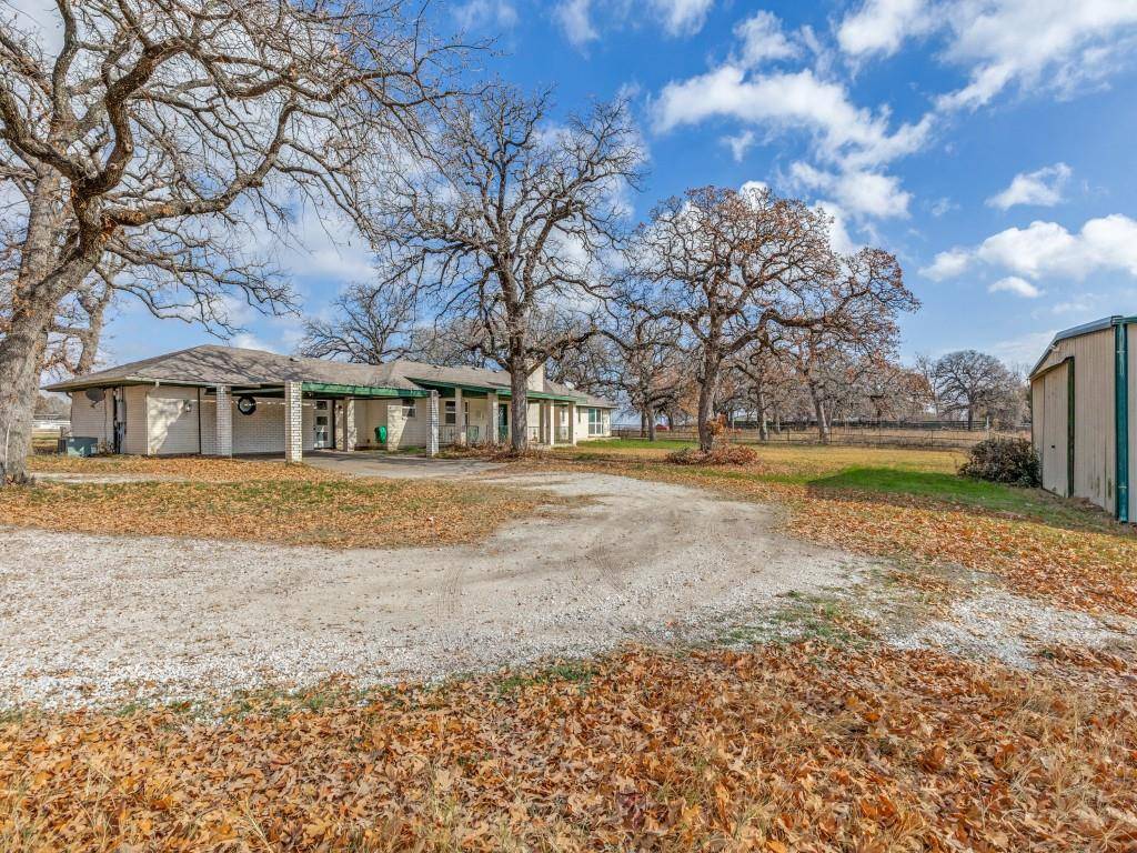 7335 Reed Road, Azle, TX 76020