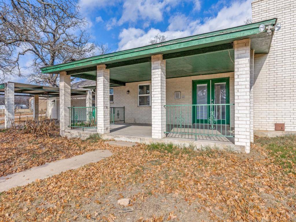 7335 Reed Road, Azle, TX 76020