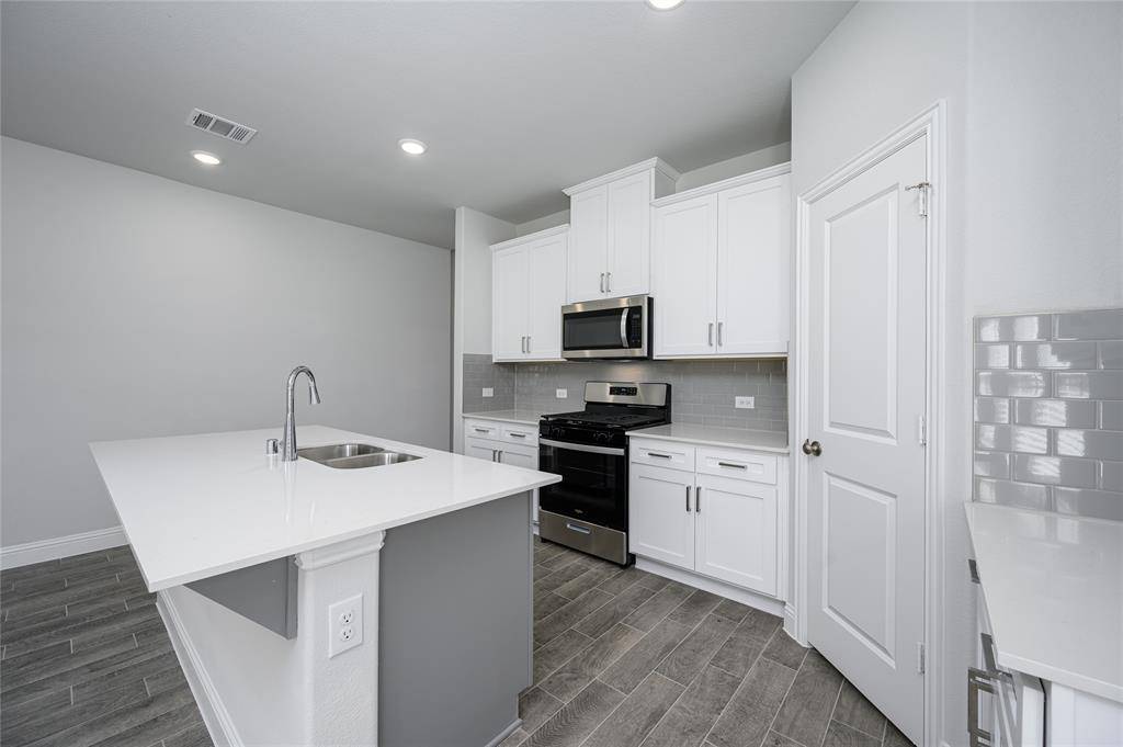 501 Amenduni Lane, Anna, TX 75409