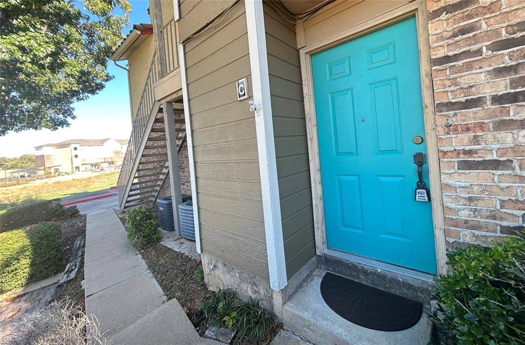 6509 Hickock Drive #2C, Fort Worth, TX 76116