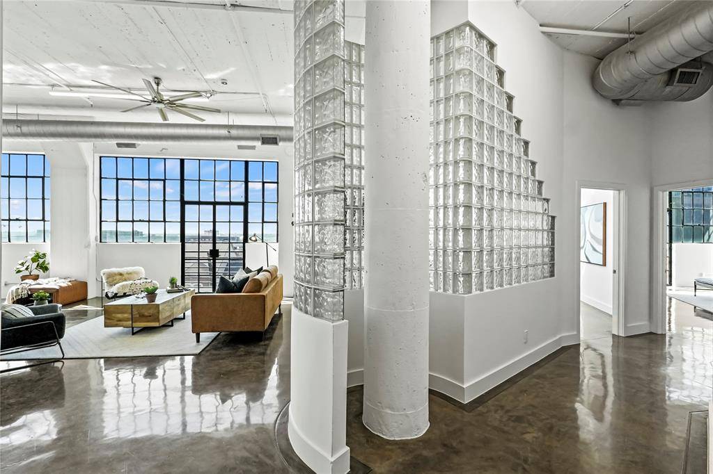 2220 Canton Street #507, Dallas, TX 75201