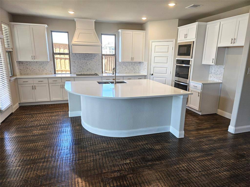 11817 Serval Street, Godley, TX 76044