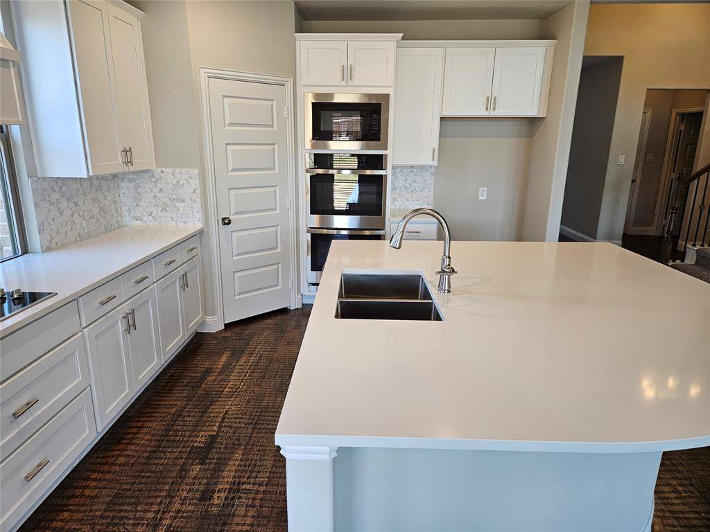 11817 Serval Street, Godley, TX 76044