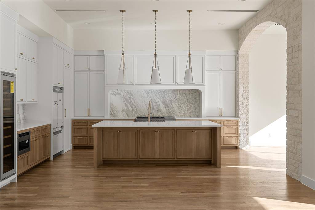 6028 Richmond Avenue, Dallas, TX 75206