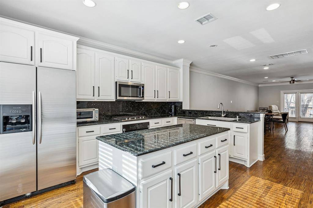 3409 Howell Street, Dallas, TX 75204