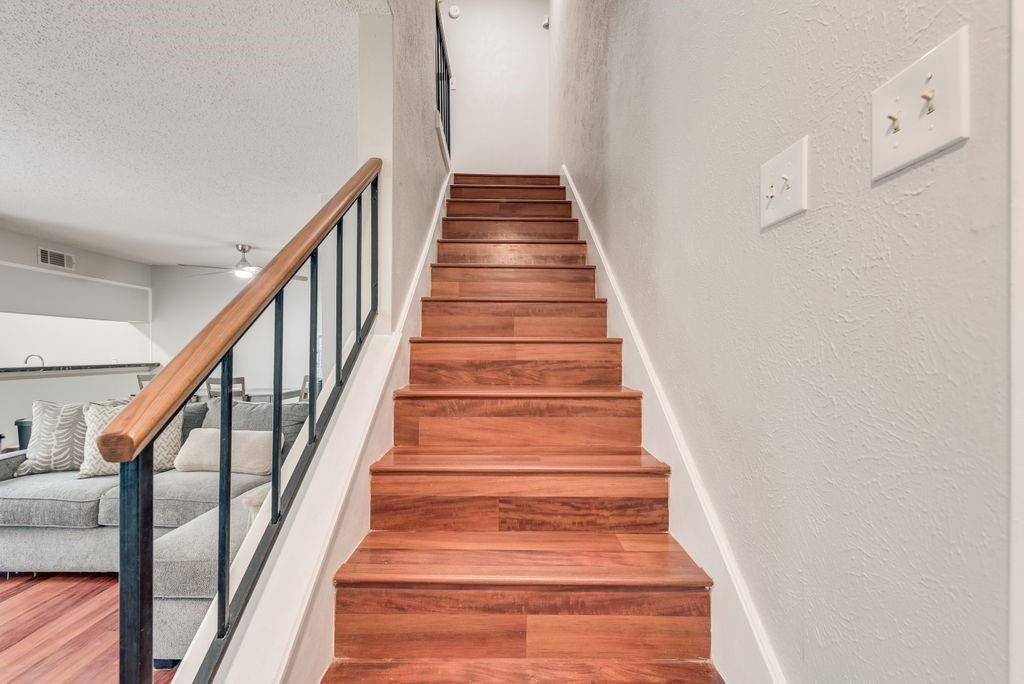 2643 Via Ventura Circle, Carrollton, TX 75006