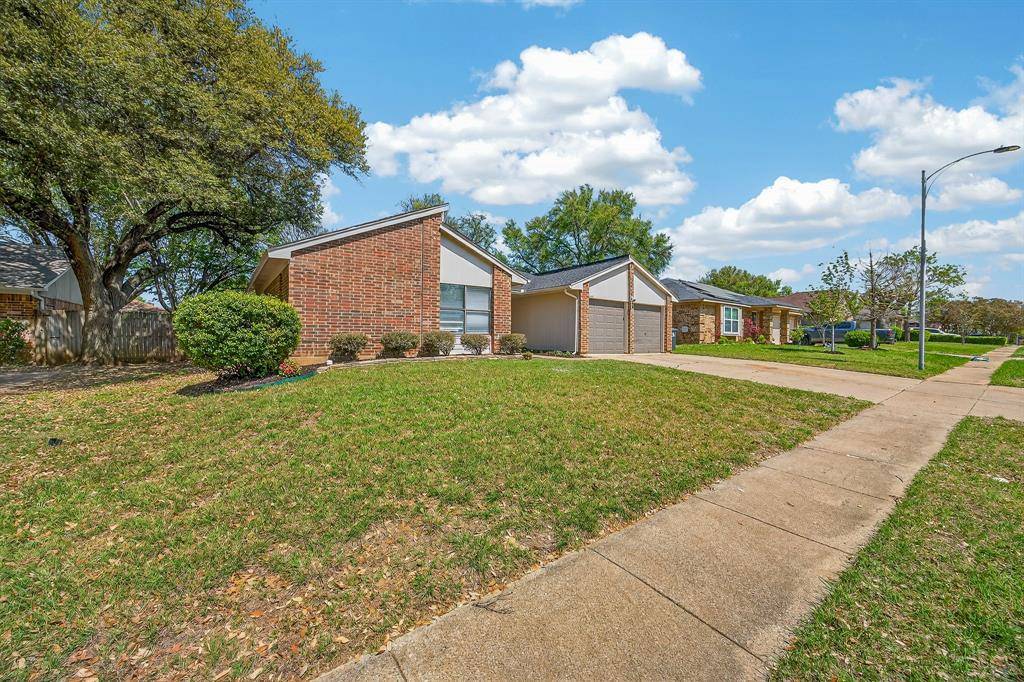 2409 Springridge Drive, Arlington, TX 76014
