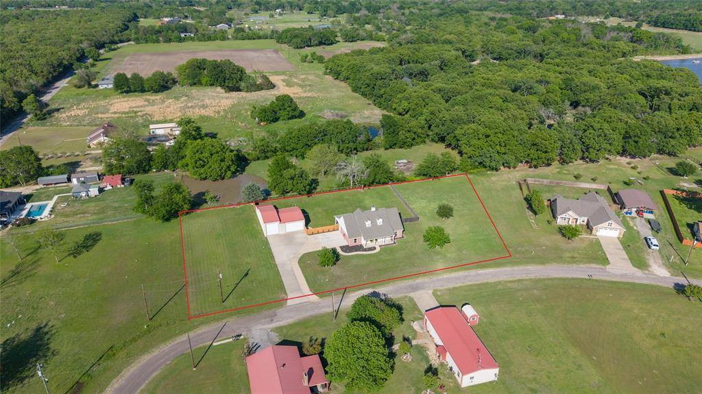 319 Whippoorwill Drive, Wills Point, TX 75169