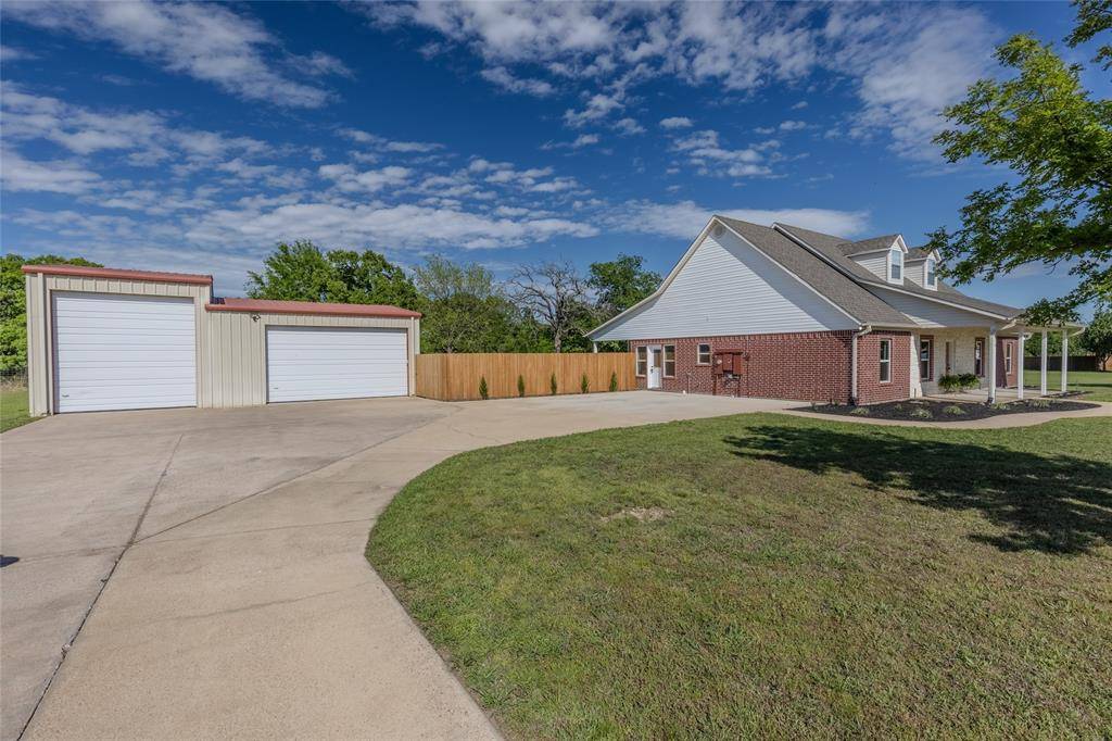 319 Whippoorwill Drive, Wills Point, TX 75169