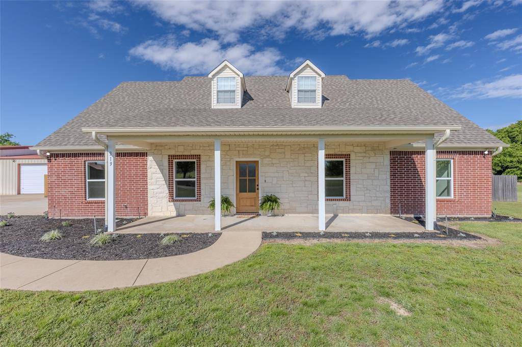 319 Whippoorwill Drive, Wills Point, TX 75169