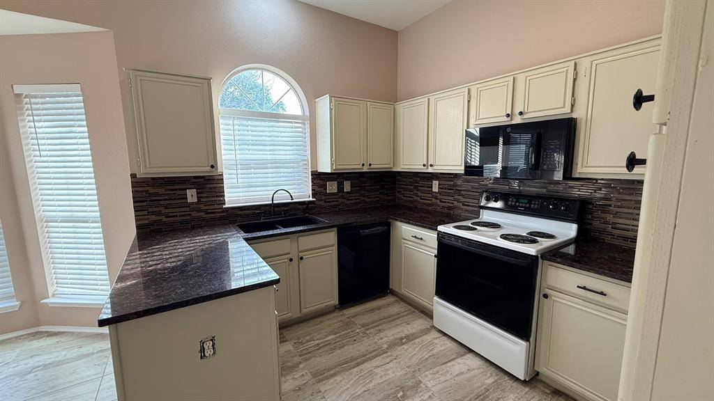 12259 Rim Rock Road, Dallas, TX 75253