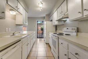 13842 Methuen Green Lane, Dallas, TX 75240