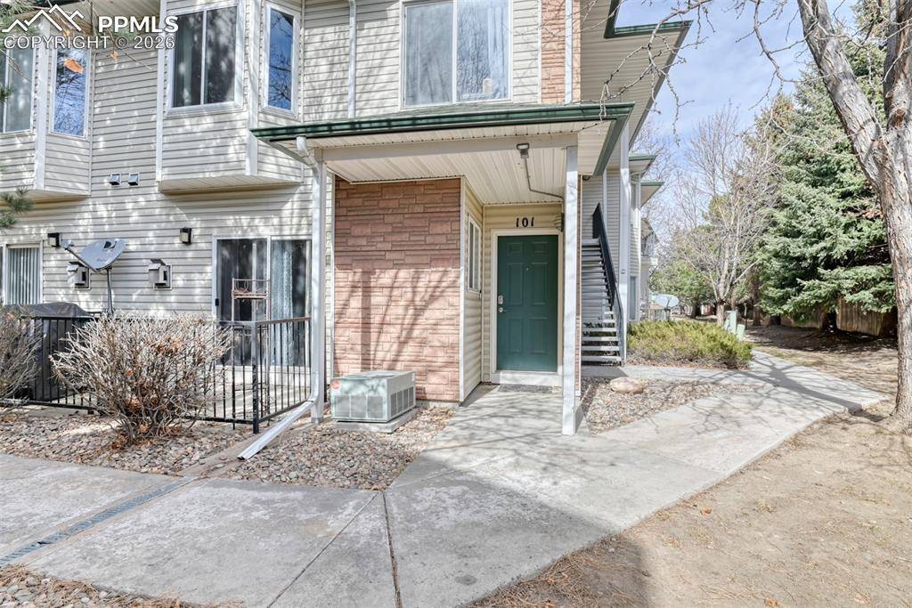 2095 Legacy Ridge VW #101, Colorado Springs, CO 80910