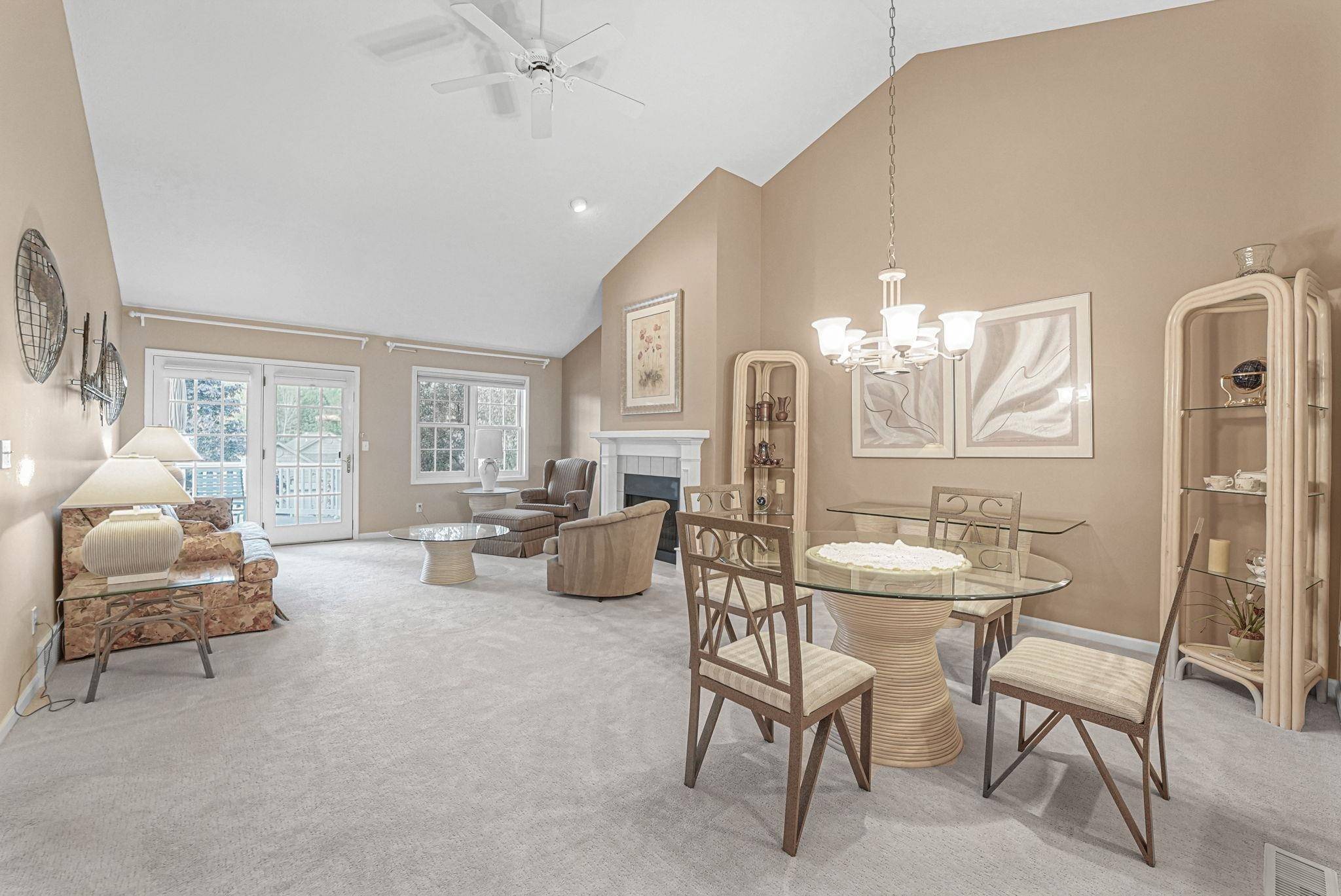 2854 E Crown DR, Garfield Twp, MI 49685