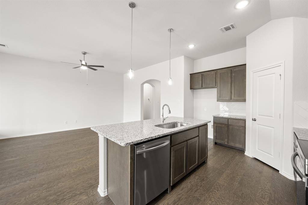 4536 Lyre Leaf Drive, Fort Worth, TX 76036