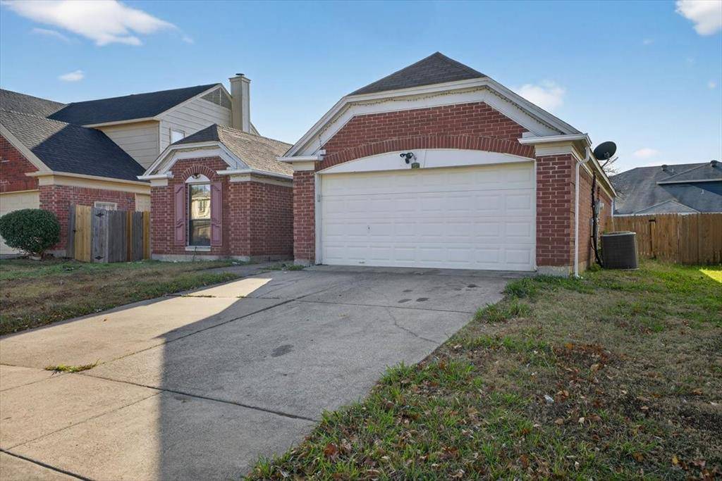 920 Danforth Place, Arlington, TX 76017