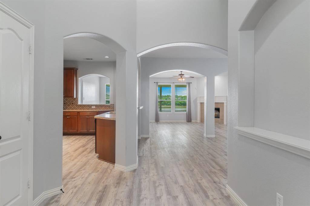 5541 Grenada Drive, Fort Worth, TX 76119