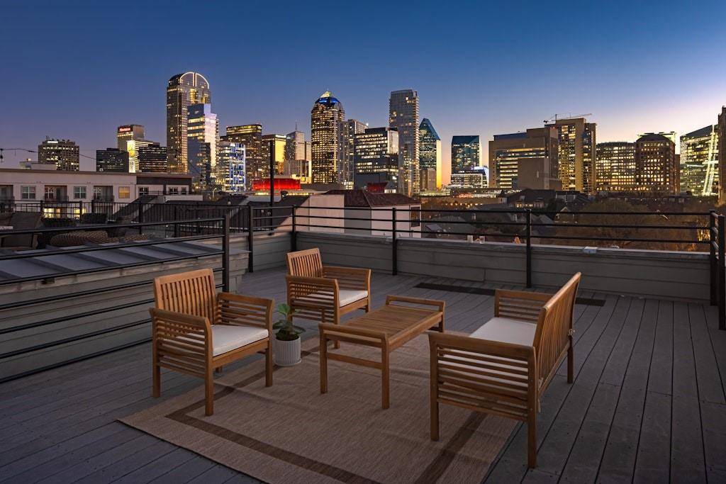 2224 Worthington Street, Dallas, TX 75204