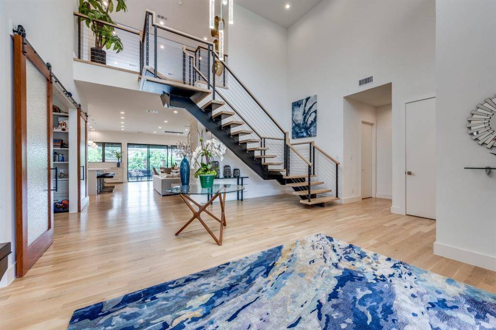 3918 Lively Lane, Dallas, TX 75220