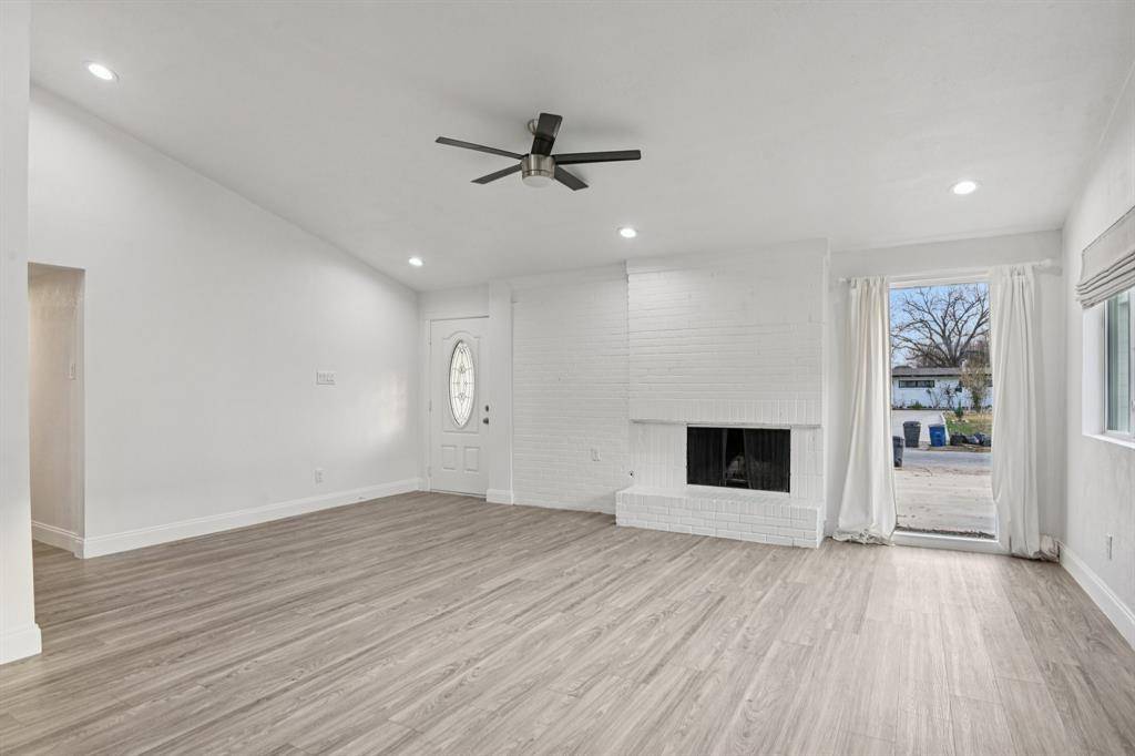 3035 Townsend Drive, Dallas, TX 75229