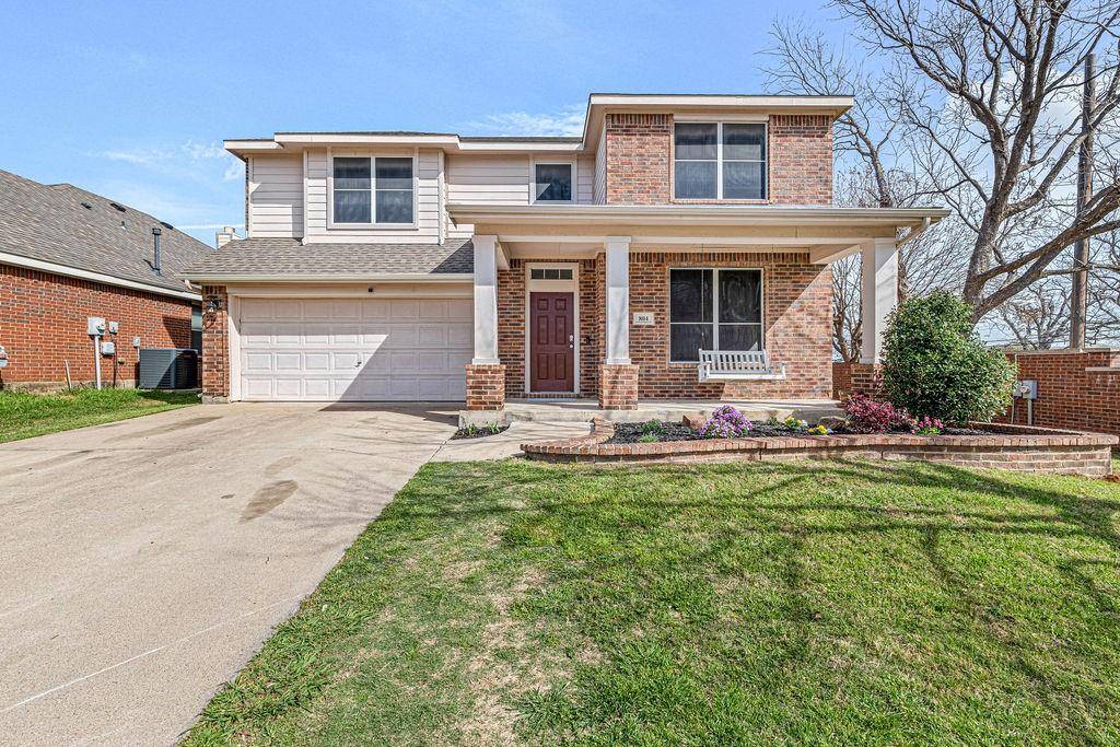 804 Ridge Point Drive, Grand Prairie, TX 75052