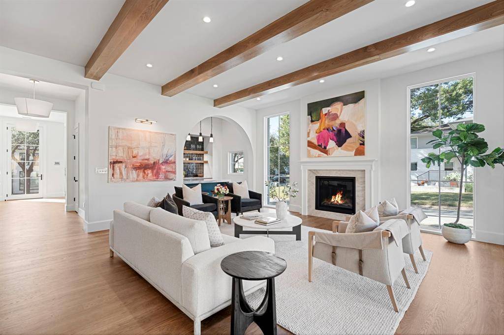 6903 La Vista Drive, Dallas, TX 75214