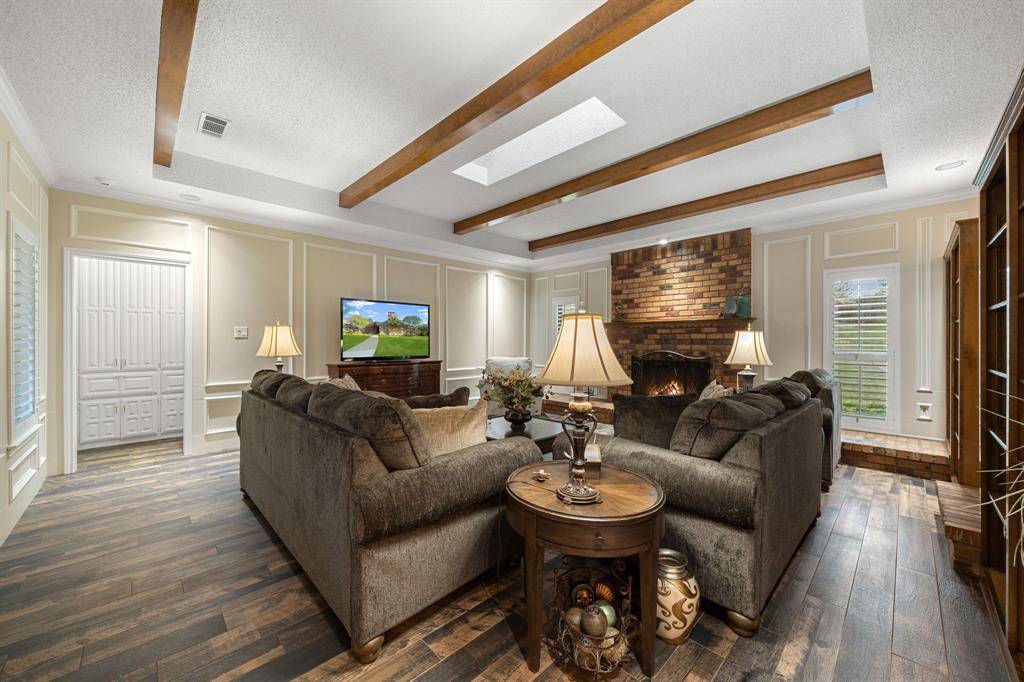 1110 Seminary Ridge, Garland, TX 75043