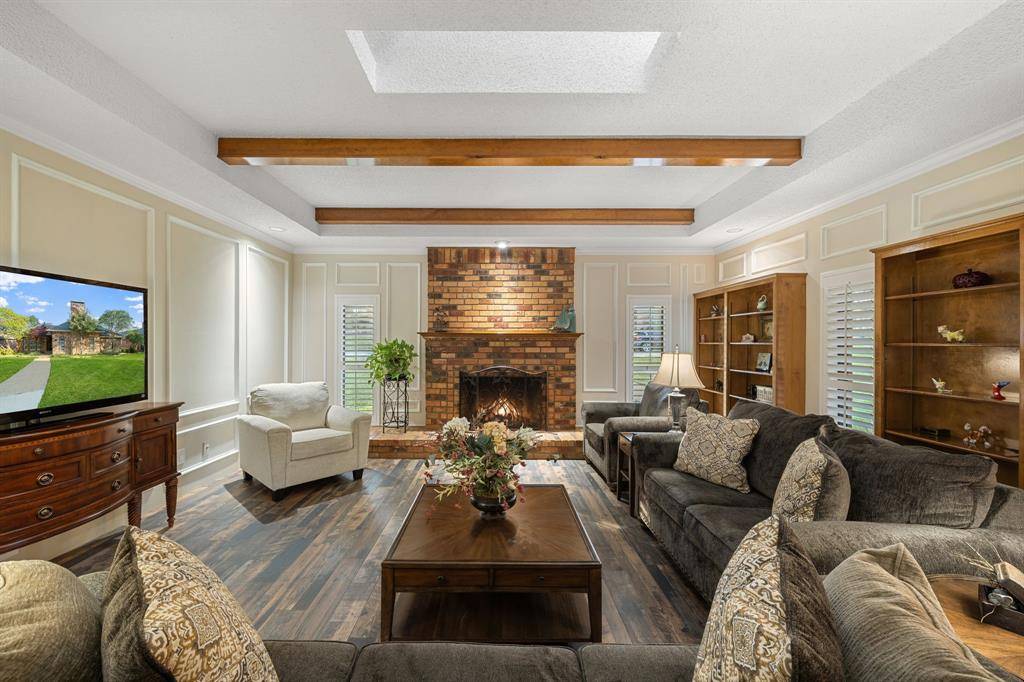 1110 Seminary Ridge, Garland, TX 75043