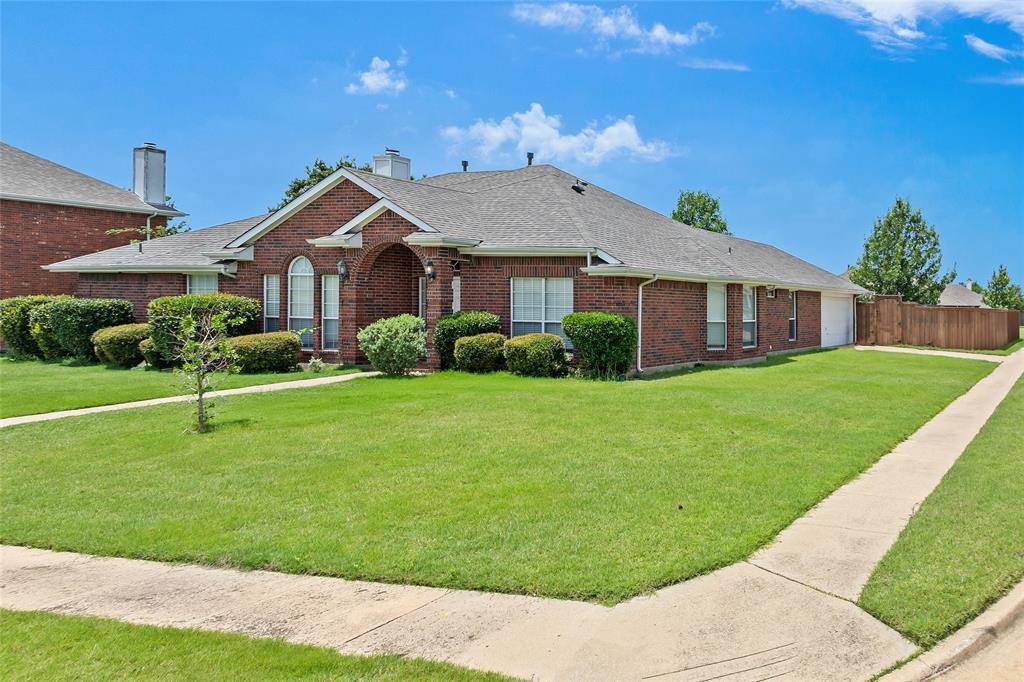 335 Linhurst Drive, Murphy, TX 75094