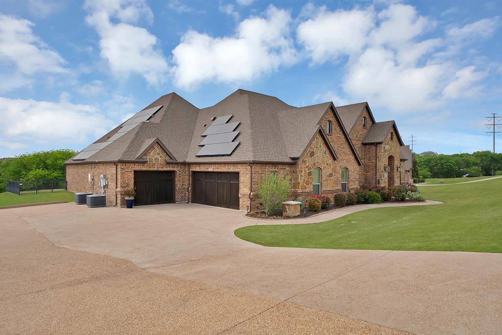 12408 Villa Milano Drive, Fort Worth, TX 76126